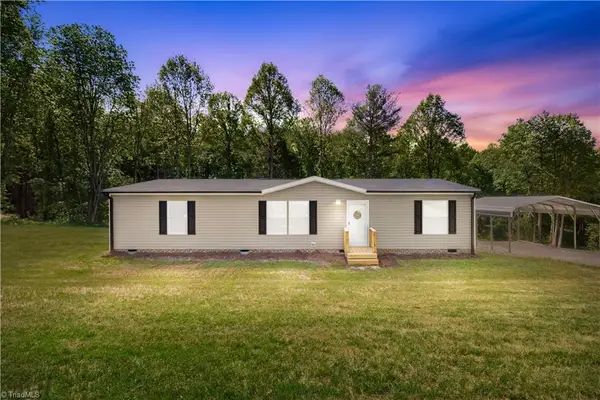 251 Center Lane, Thurmond, NC 28683