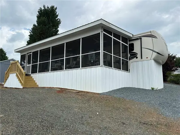 223 Grand View Drive, New London, NC 28127