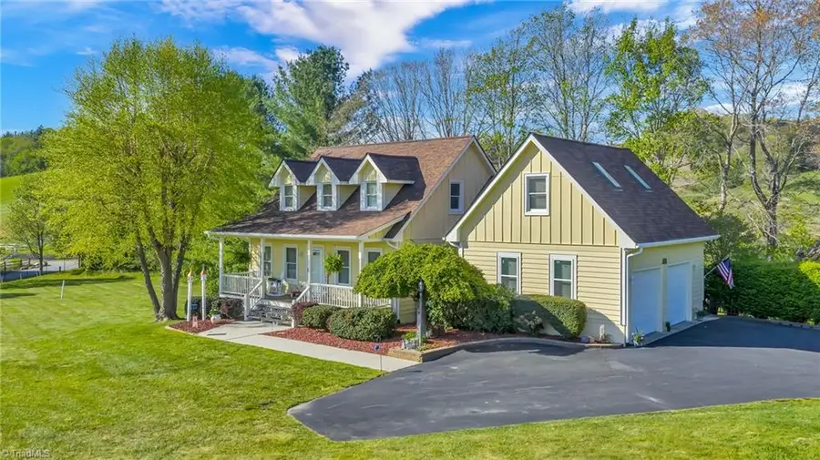 153 Knollview Place, Jefferson, NC 28540 - #2