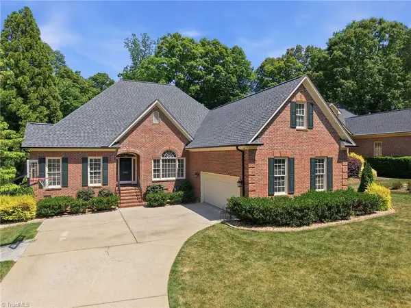 2904 Willow Oak Drive, Greensboro, NC 27408