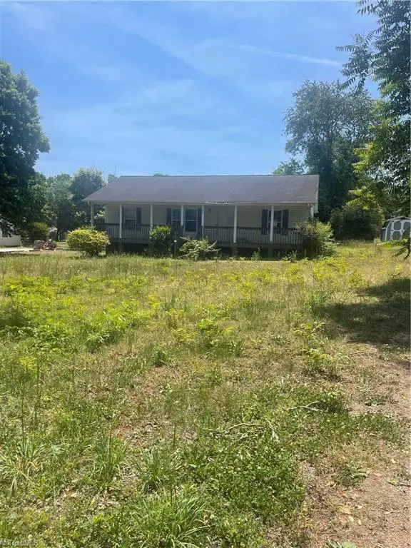 199 Greenhaven Drive, Lexington, NC 27292 - #1