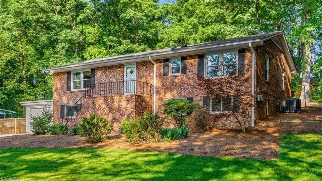 509 Valleybrook Drive, Jamestown, NC 27282 - #1
