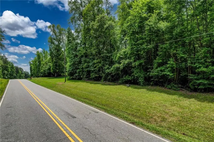 277 Willowlake Road, Greensboro, NC 27405 - #2