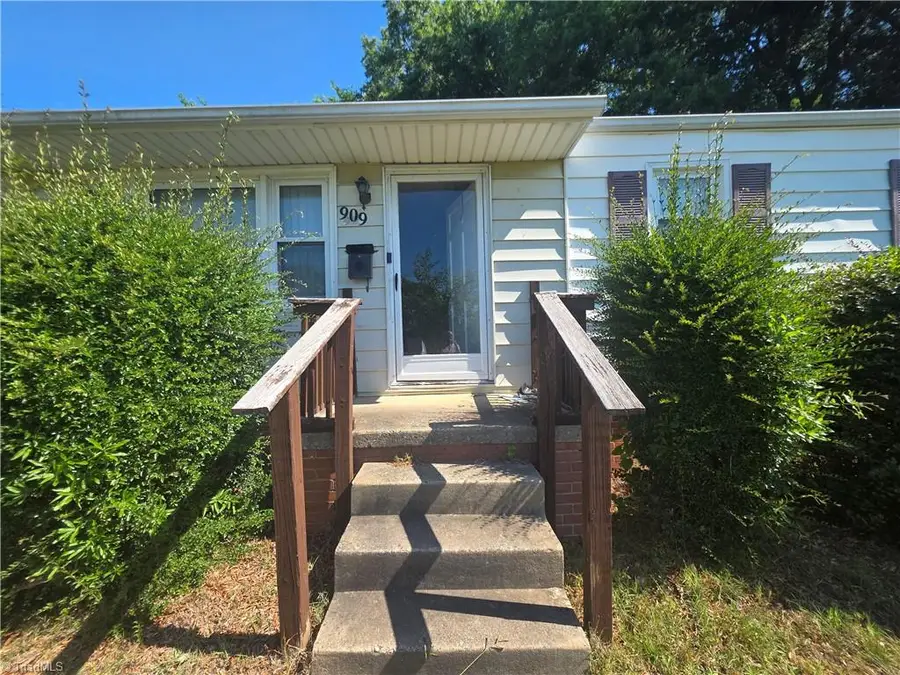 909 E Florida Street, Greensboro, NC 27406 - #3