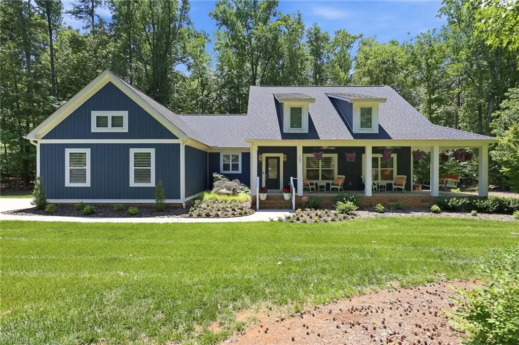 203 Spinnaker Court, Lexington, NC 27292 - #1