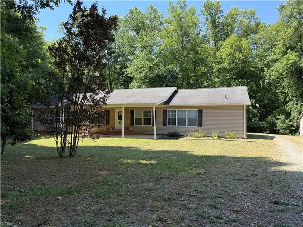 226 Greystone Drive, King, NC 27021