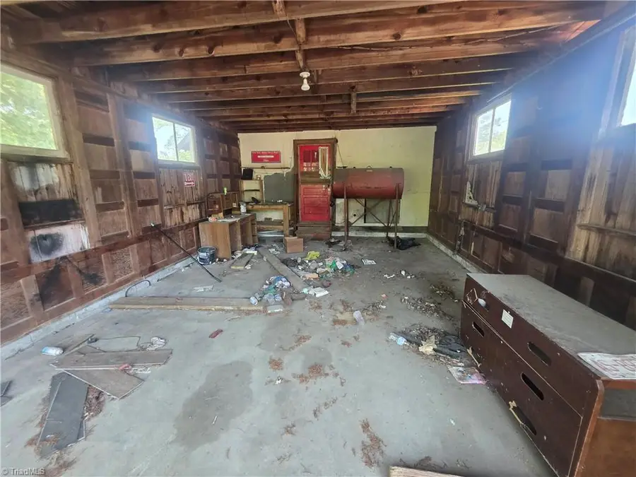 1050 Jacob Street, Thomasville, NC 27360 - #2
