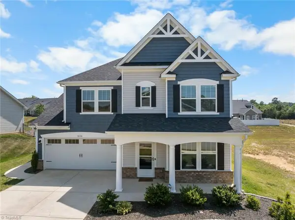 1606 Silver Lake Drive, Kernersville, NC 27284