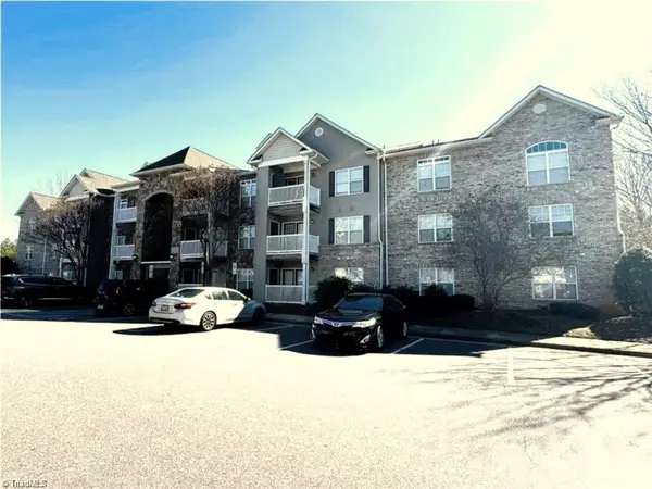923 Windcastle Lane #105, Winston-Salem, NC 27105