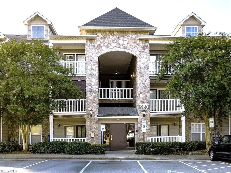 923 Windcastle Lane #105, Winston Salem, NC 27105 - #2