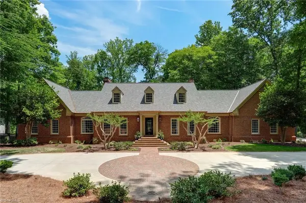 2706 Lake Forest Drive, Greensboro, NC 27408