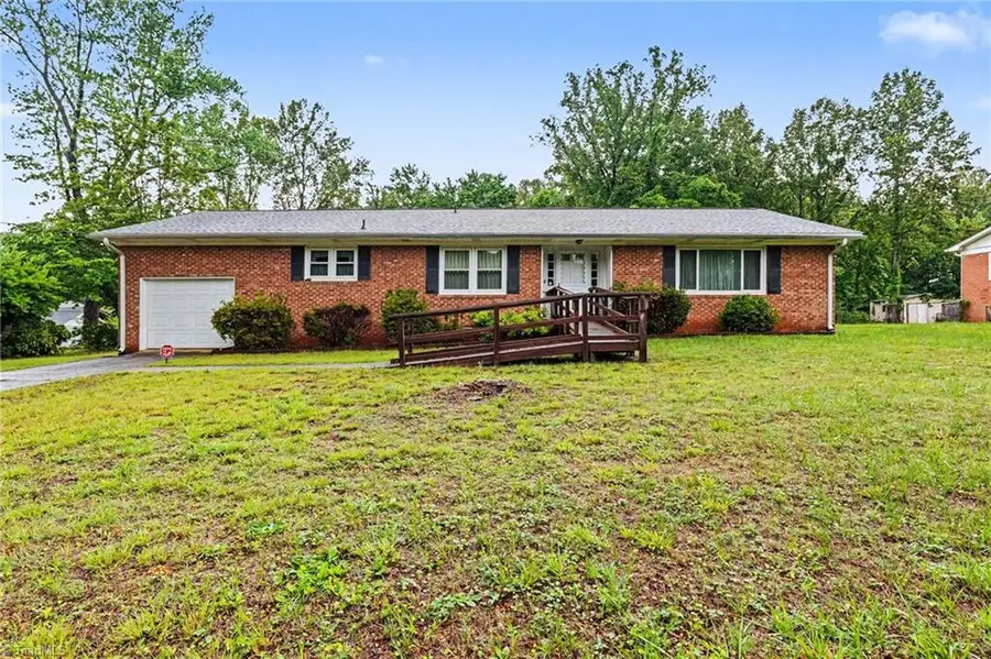 626 Kenneth Road, Greensboro, NC 27455 - #2