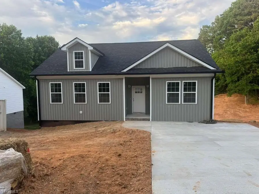 134 Pinnix Street, Jonesville, NC 28642 - #2
