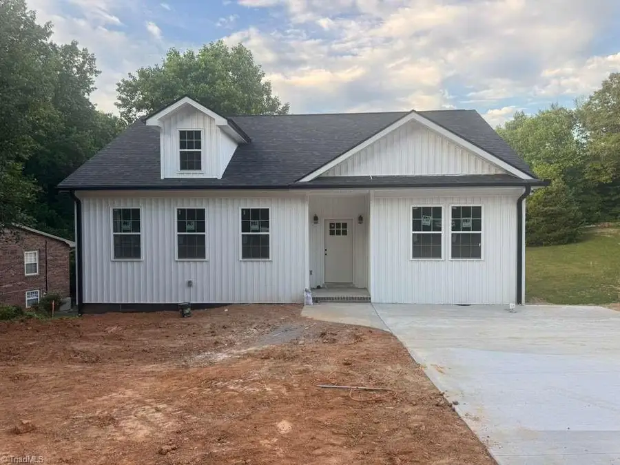 138 Pinnix Street, Jonesville, NC 28642 - #2