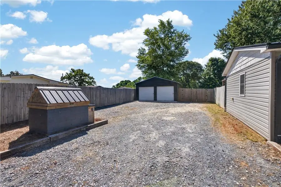 4306 Plainfield Road, Sophia, NC 27350 - #2