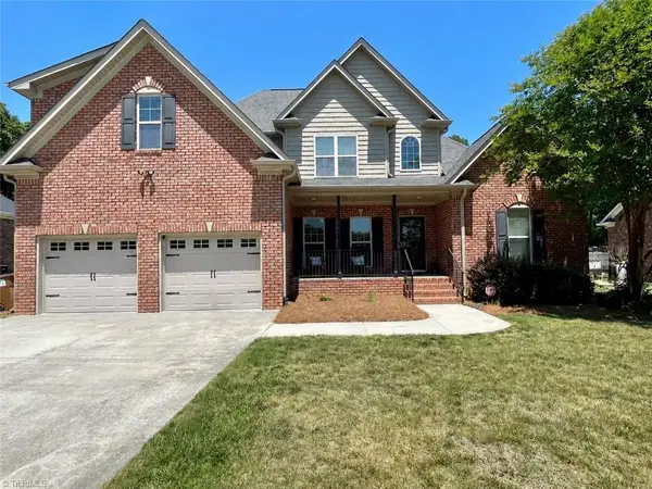 192 Loganberry Court, Clemmons, NC 27103