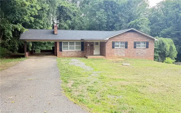 134 Carolina Avenue, Mount Airy, NC 27030