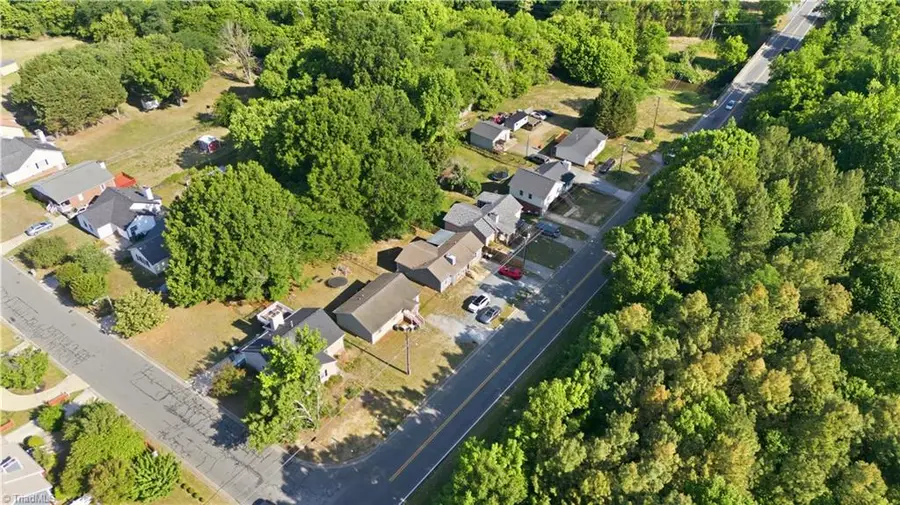 1916 Willow Road, Greensboro, NC 27406 - #2