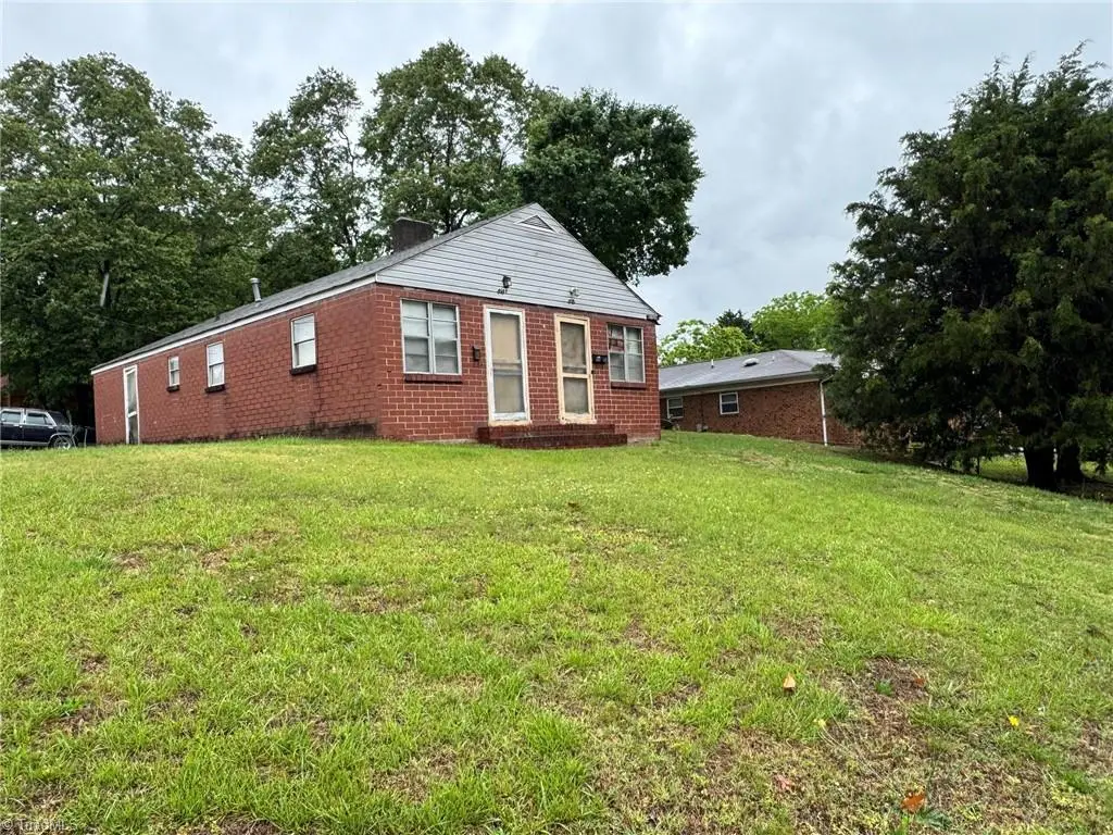 818 Douglas Drive, Thomasville, NC 27360 - #1