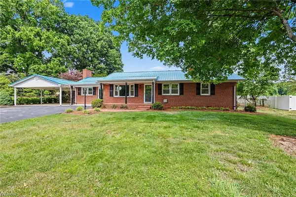 4135 Arden Street, Clemmons, NC 27012