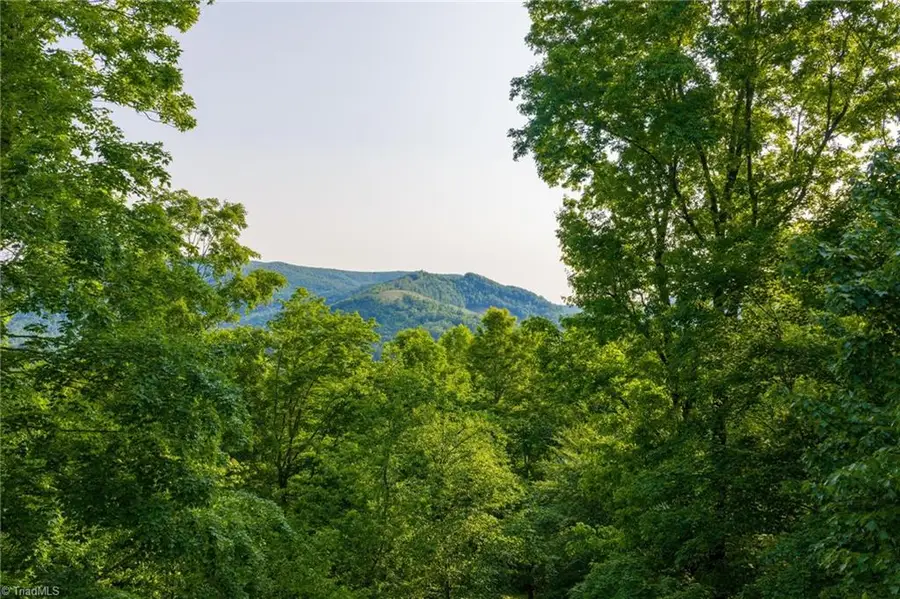 213 Autumn Lane, West Jefferson, NC 28694 - #2