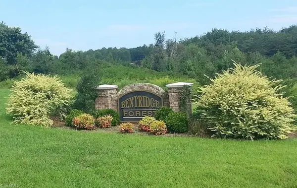 7510 Bentridge Forest Drive, Kernersville, NC 27284