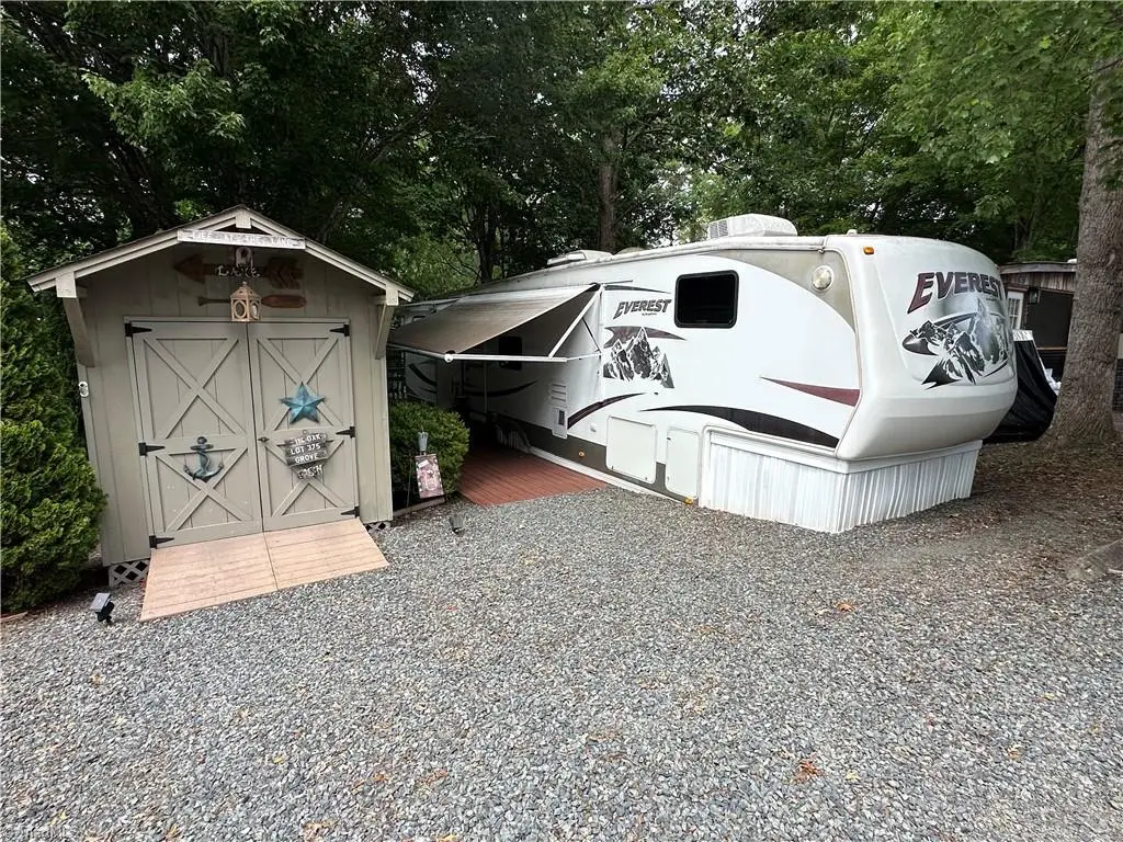 114 Oak Street, New London, NC 28127 - #1