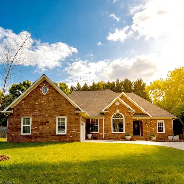 936 George Place Drive, Kernersville, NC 27284