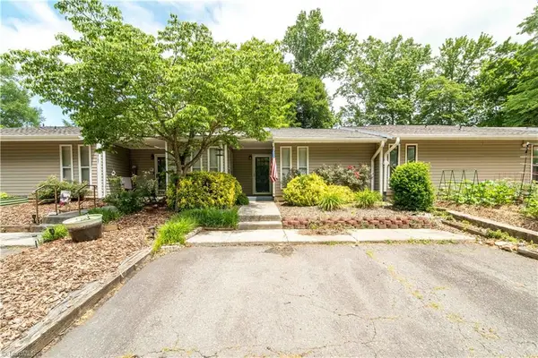 2505 Tantelon Place, Winston-Salem, NC 27127