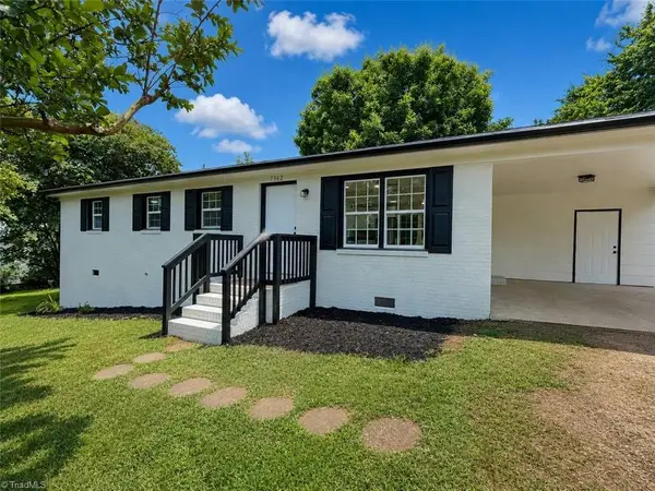 7362 Lansdowne Place, Thomasville, NC 27360