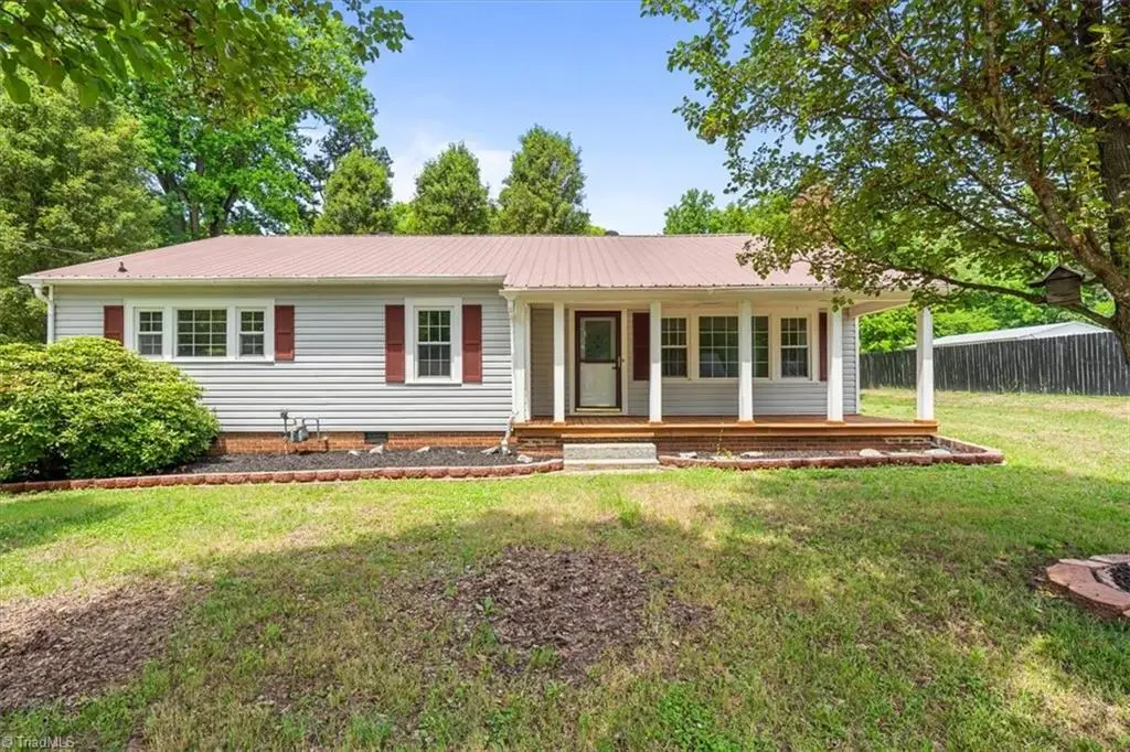 1720 Fisher Ferry Street, Thomasville, NC 27360 - #1