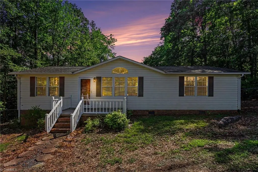194 Pinehaven Drive, New London, NC 28127 - #1