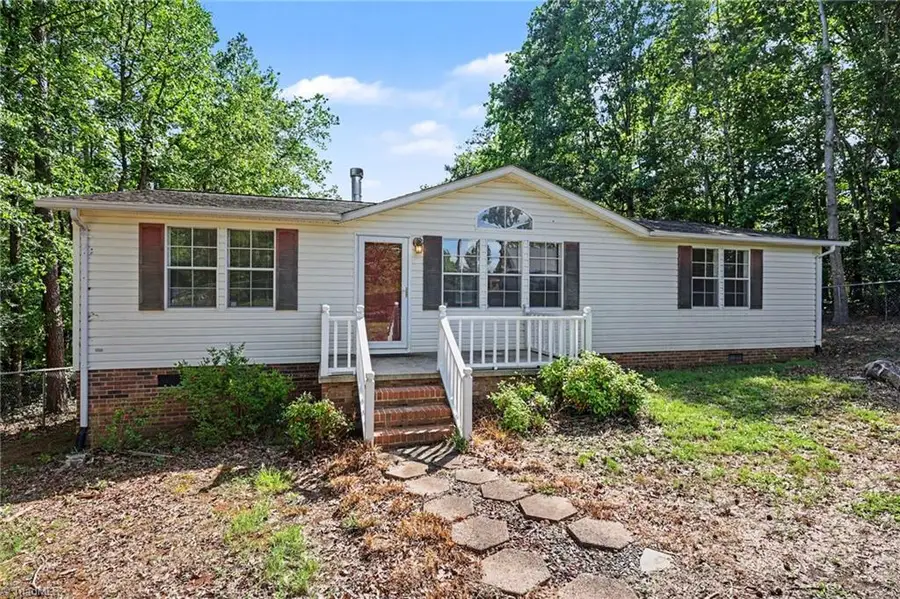 194 Pinehaven Drive, New London, NC 28127 - #3
