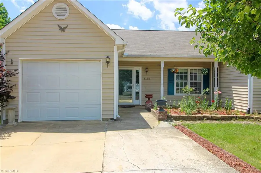 3803 Abbeywood Drive, Jamestown, NC 27282 - #2