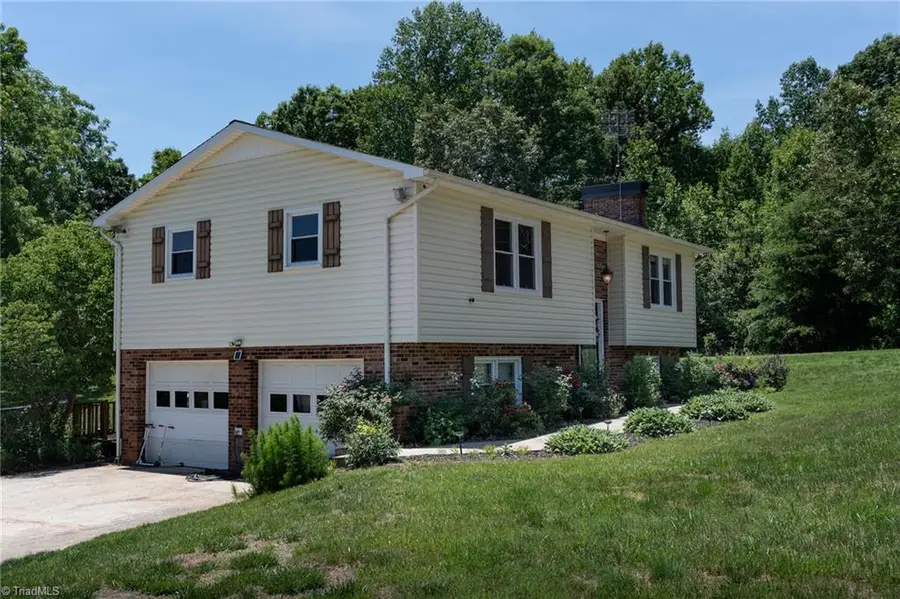 1744 R Chipman Drive, Yadkinville, NC 27055 - #3