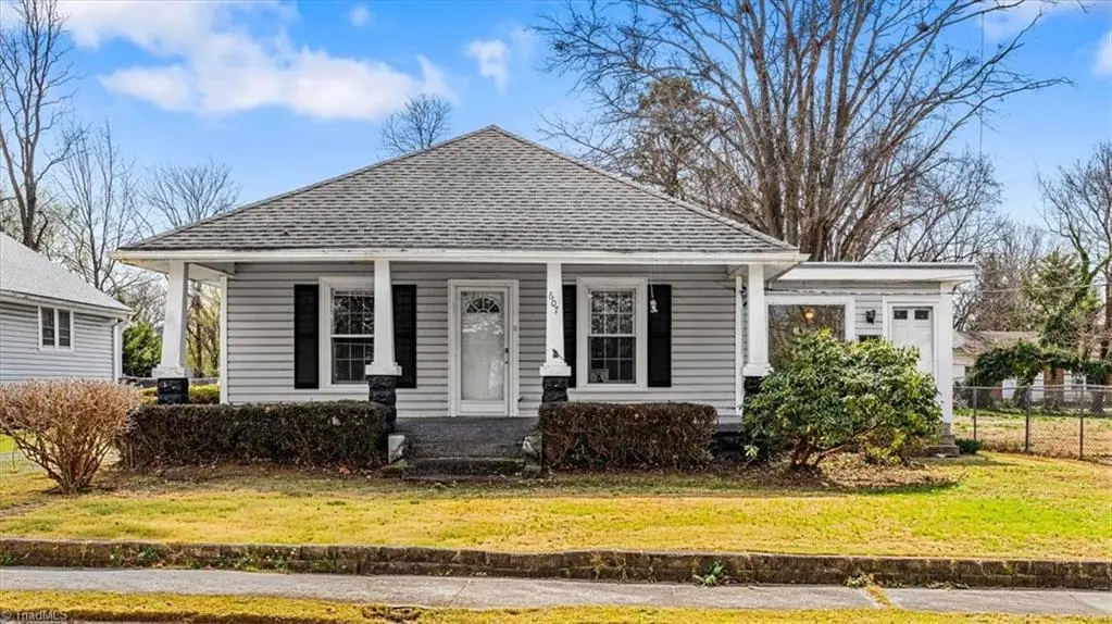 607 Thomas Street, Reidsville, NC 27320 - #1