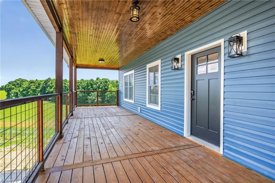 591 Edelweiss Trail, Hillsville, VA 24343 - #3