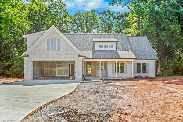 110 N Madera Drive, Mocksville, NC 27028