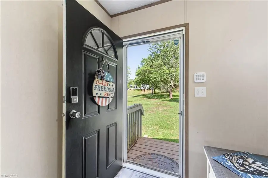 121 Sweetbriar Road, Thomasville, NC 27360 - #2