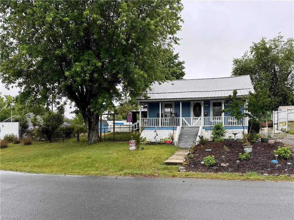 719 Maiden Lane, Mount Airy, NC 27030 - #1