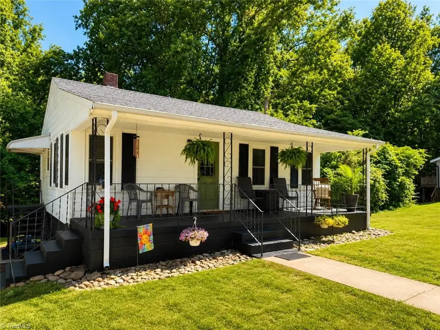 158 Wisconsin Avenue, Elkin, NC 28621 - #3