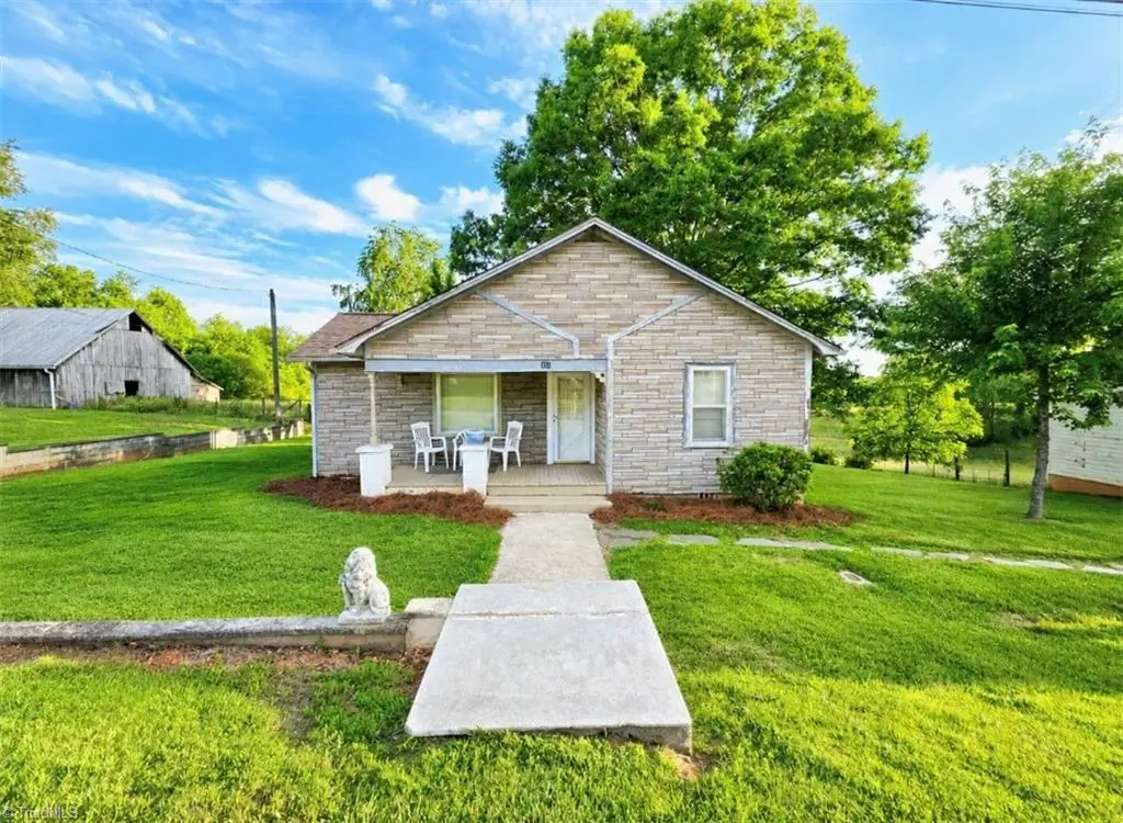 139 Washington Avenue, North Wilkesboro, NC 28659 - #1