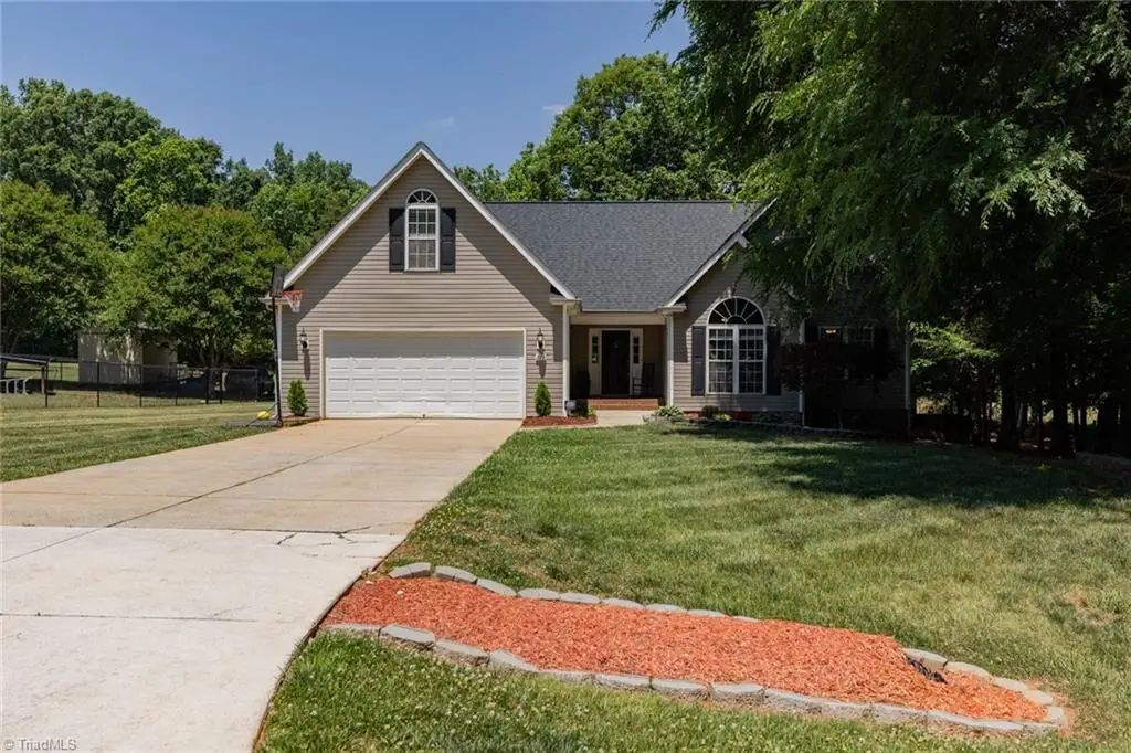 271 Pepperstone Drive, Mocksville, NC 27028 - #1