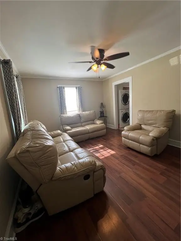 914 Harris Street, Burlington, NC 27217 - #3