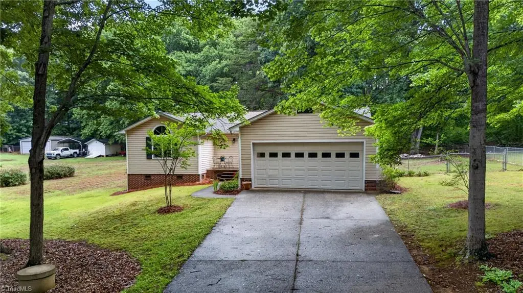 2387 Woodridge Drive, Asheboro, NC 27205 - #1