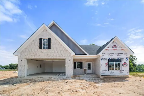 212 Avian Lane, Winston-Salem, NC 27127