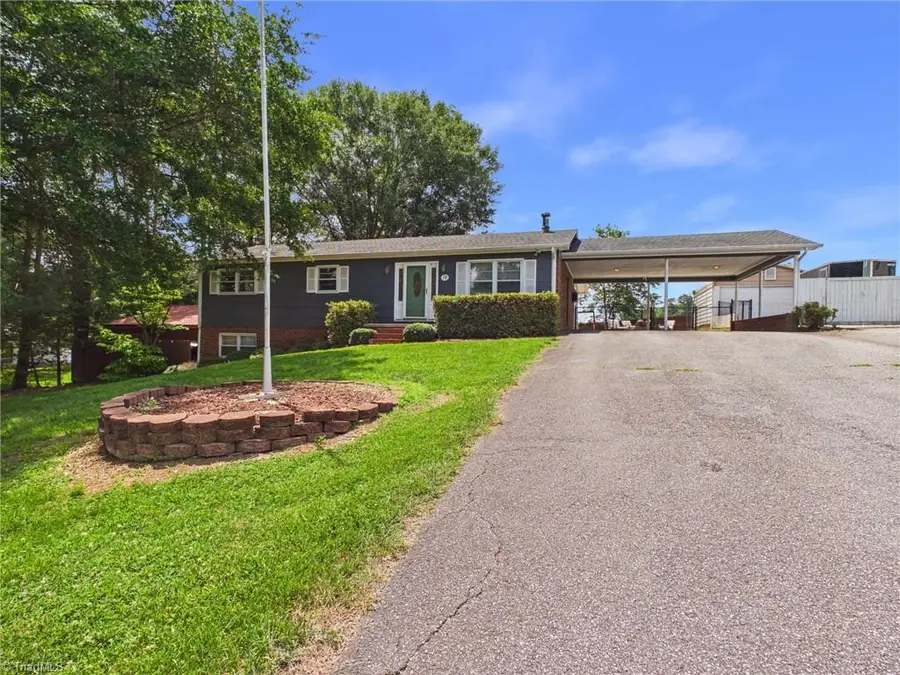 19 Pinecrest Court, Taylorsville, NC 28681 - #3