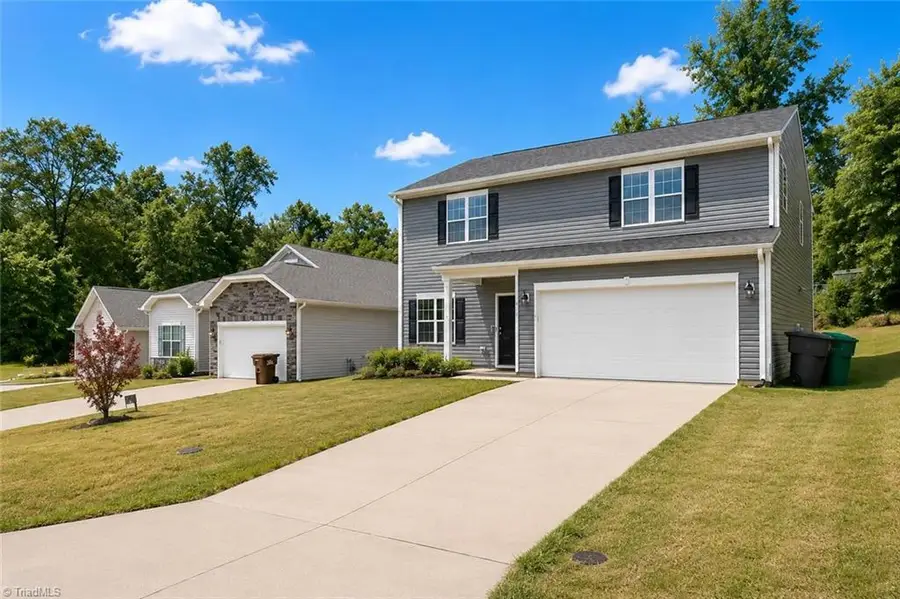 828 Sagemount Street, Jamestown, NC 27282 - #2