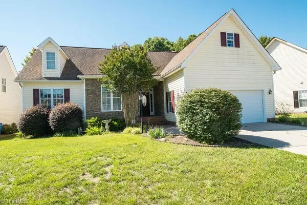 1225 Avery Way, Kernersville, NC 27284