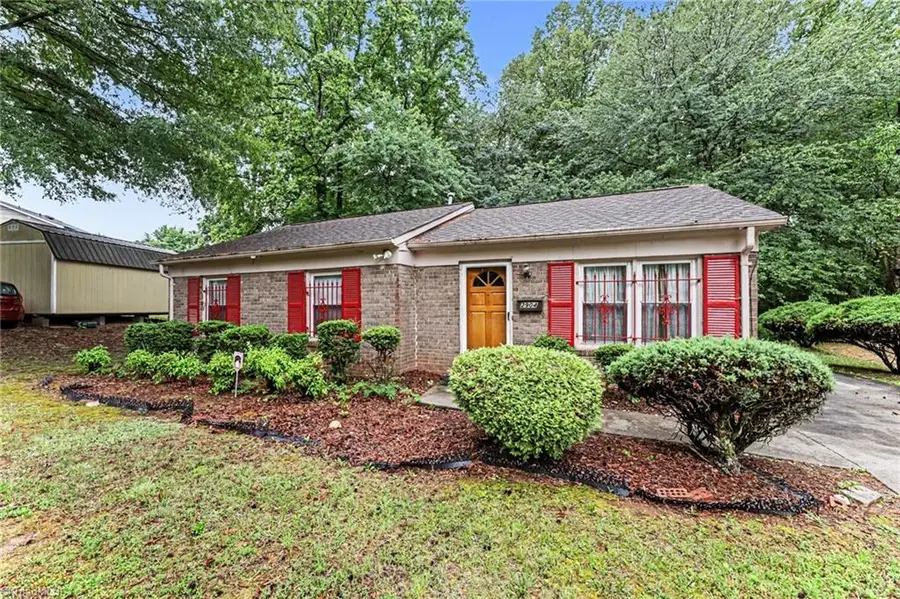 2904 Bainbridge Drive, Winston Salem, NC 27105 - #3